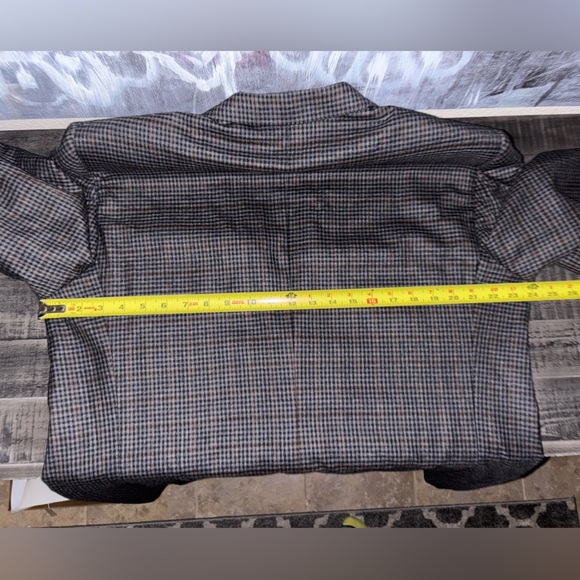 Ermenegildo Zegna 100% Wool Plaid Print Blazer for MEN​​ - Picture 15 of 15